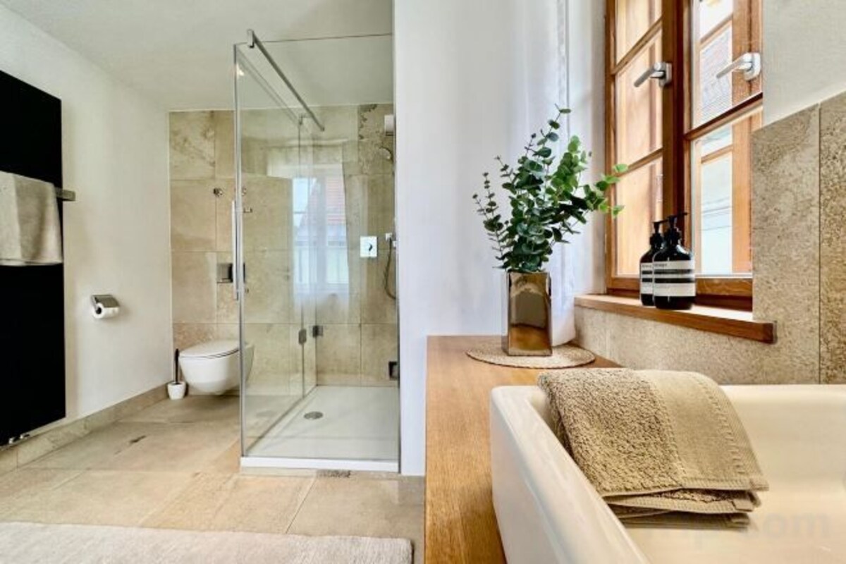 Bathroom | Free toiletries, hair dryer, towels, soap