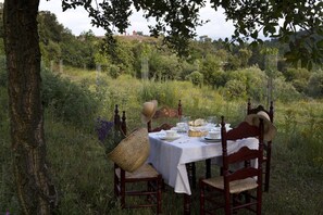 Couples’ dining