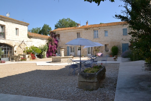 Majoituspaikan julkisivu