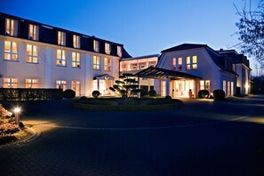 Fasade – kveld/natt