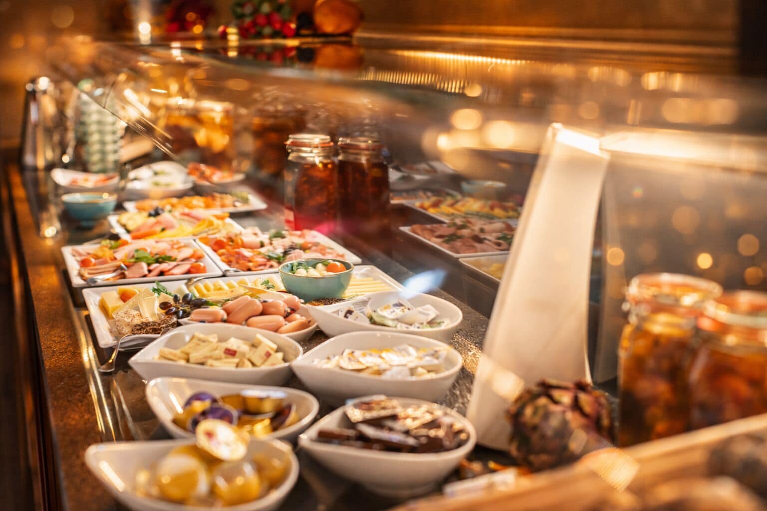 Frokostbuffé hver dag (EUR 18.9 per person)