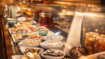 Frokostbuffé hver dag (EUR 18.9 per person)