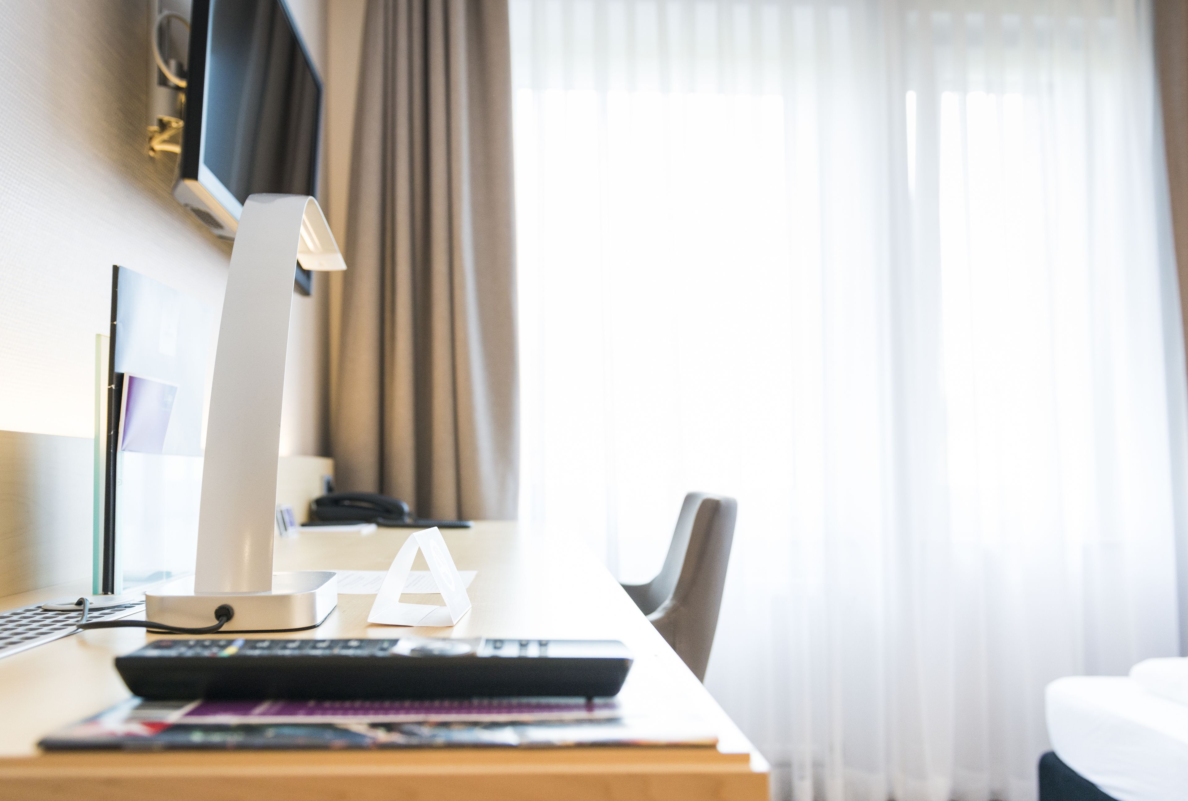 classic single room, city view | room amenity