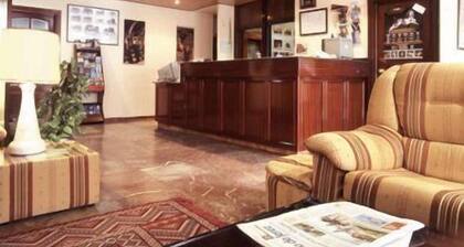 Hotel Serit