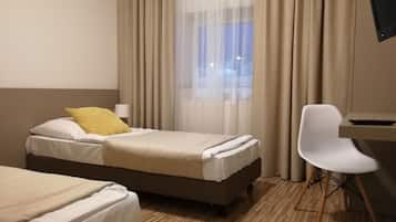 Twin Room | In-room safe, iron/ironing board, free WiFi
