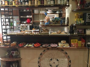 Free daily full breakfast