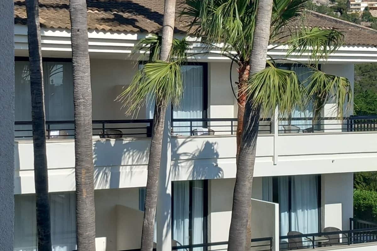 1 bedroom, down comforters, in-room safe, blackout drapes