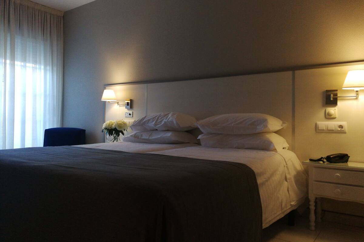 Memory foam beds, minibar, in-room safe, desk