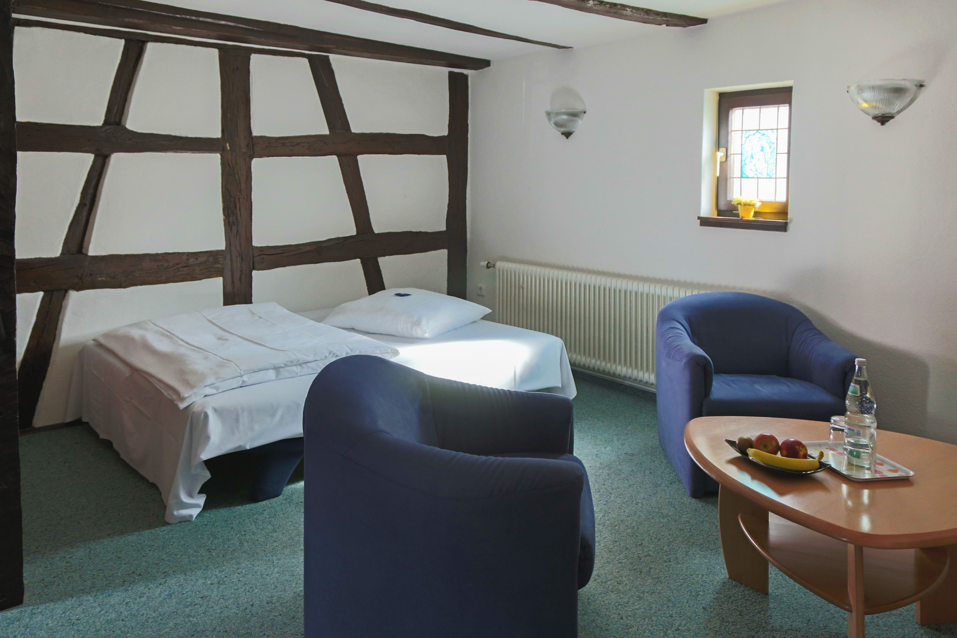 basic double room | living area | 32-inch tv with cable channels