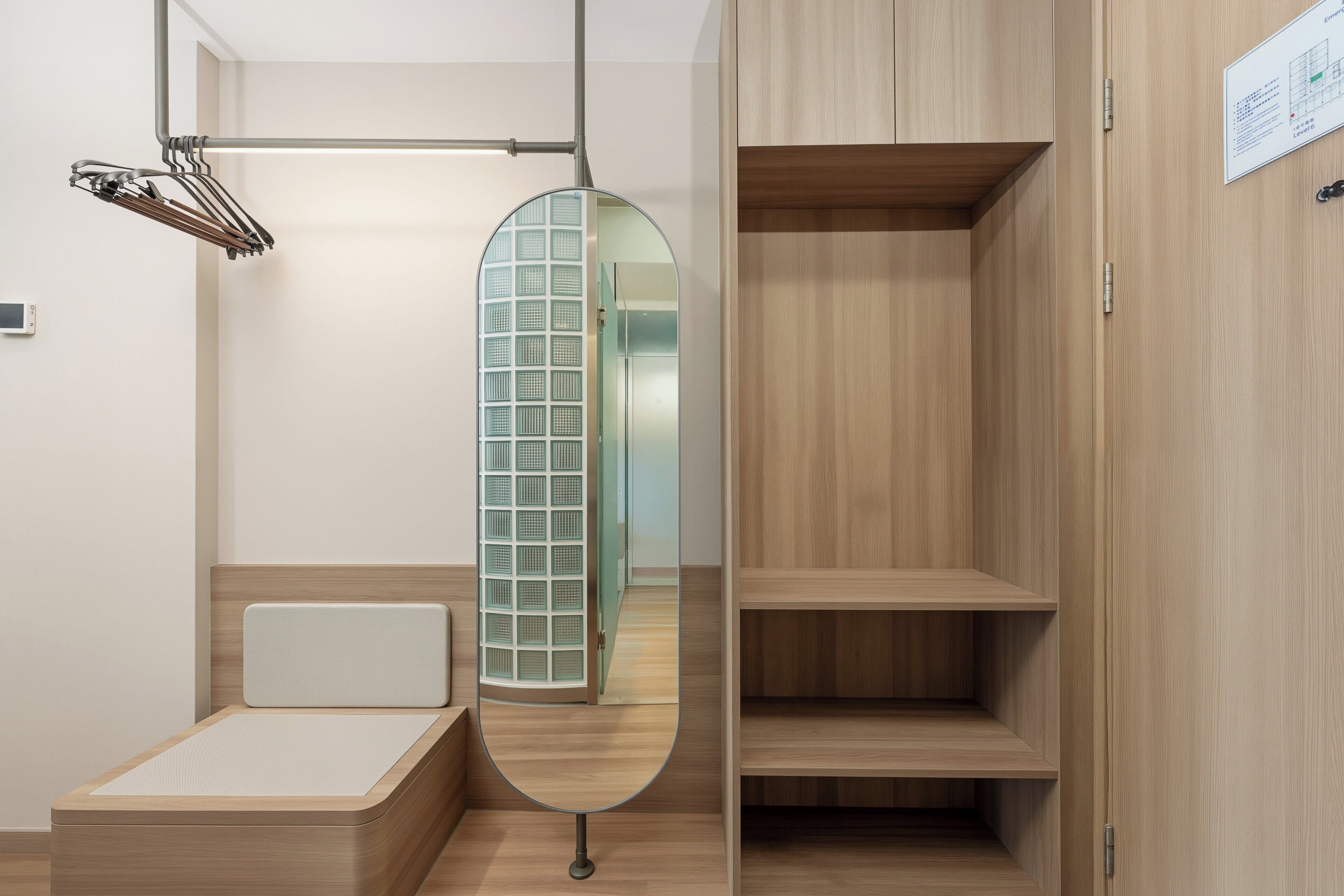 Down duvets, in-room safe, desk, blackout curtains