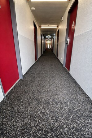 Hallway - bon marché hôtel Bochum - Hostel (Bochum)
