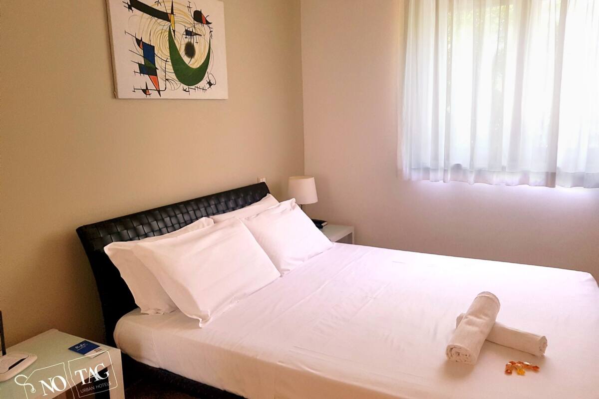 Comfort Triple Room | 1 bedroom, cribs (surcharge), rollaway beds (surcharge), WiFi (free)
