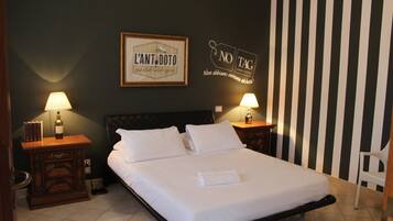 Junior Suite, Terrace | 1 bedroom, cribs/infant beds, rollaway beds, free WiFi