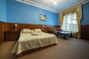 舒適套房, 1 張特大雙人床 | 客房內保險箱、獨特裝潢、布置獨特、遮光布/窗簾