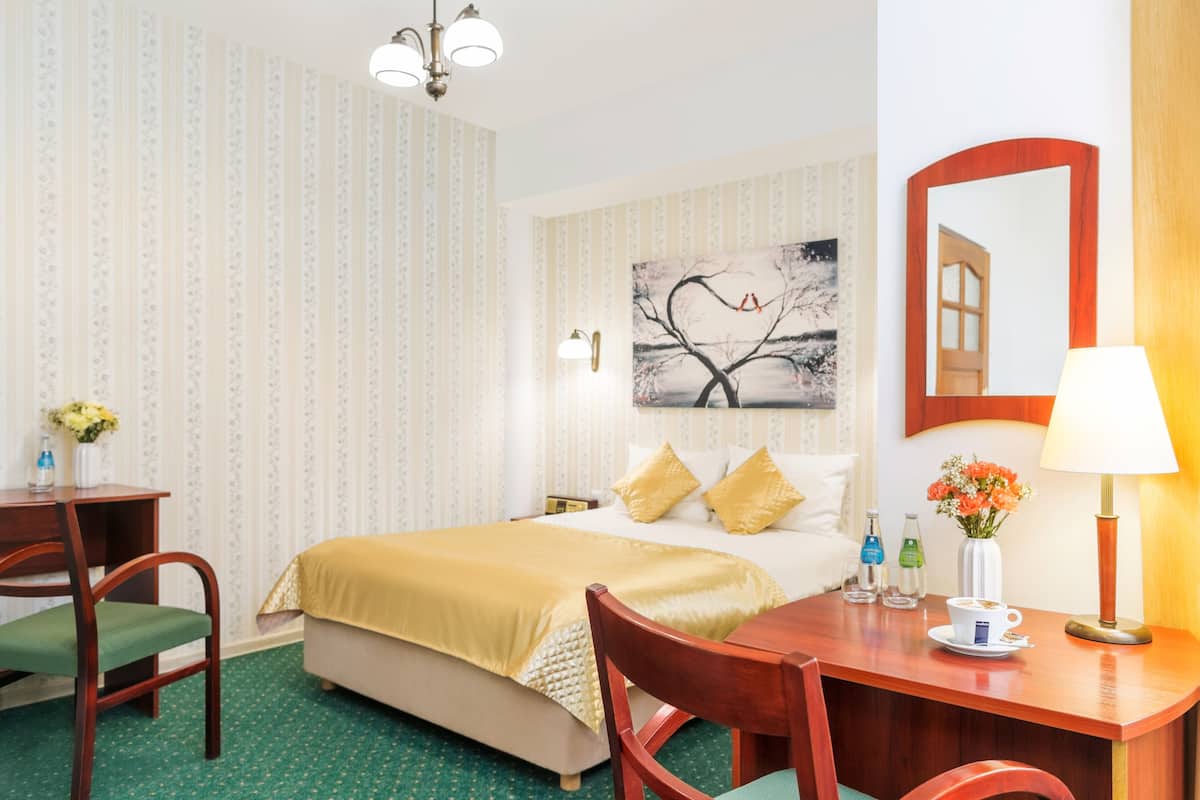 Habitación doble superior | Escritorio, wifi gratis y ropa de cama
