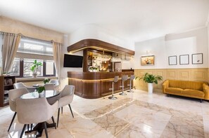 Bar (in der Unterkunft)