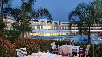 5 restaurants, spécialités Cuisine internationale