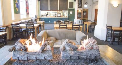 Hotel Waterloo & Backpackers