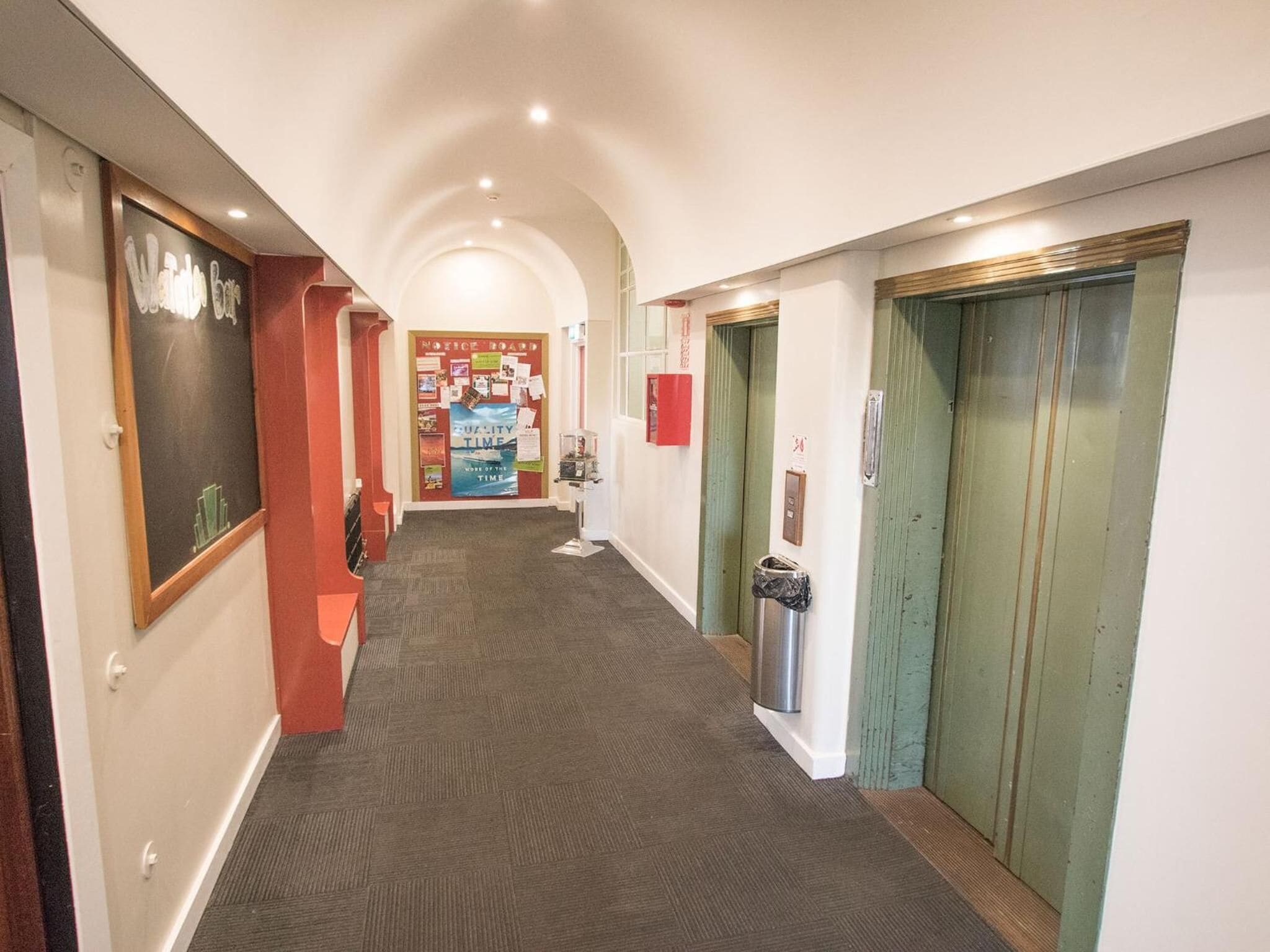 Foto - Hotel Waterloo & Backpackers