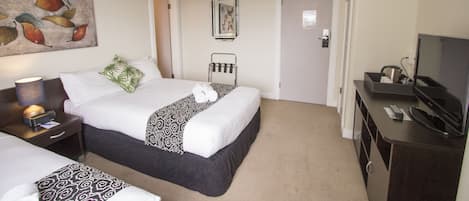 Double or Twin Room, Ensuite | Peti besi dalam bilik, Wi-fi percuma, cadar katil