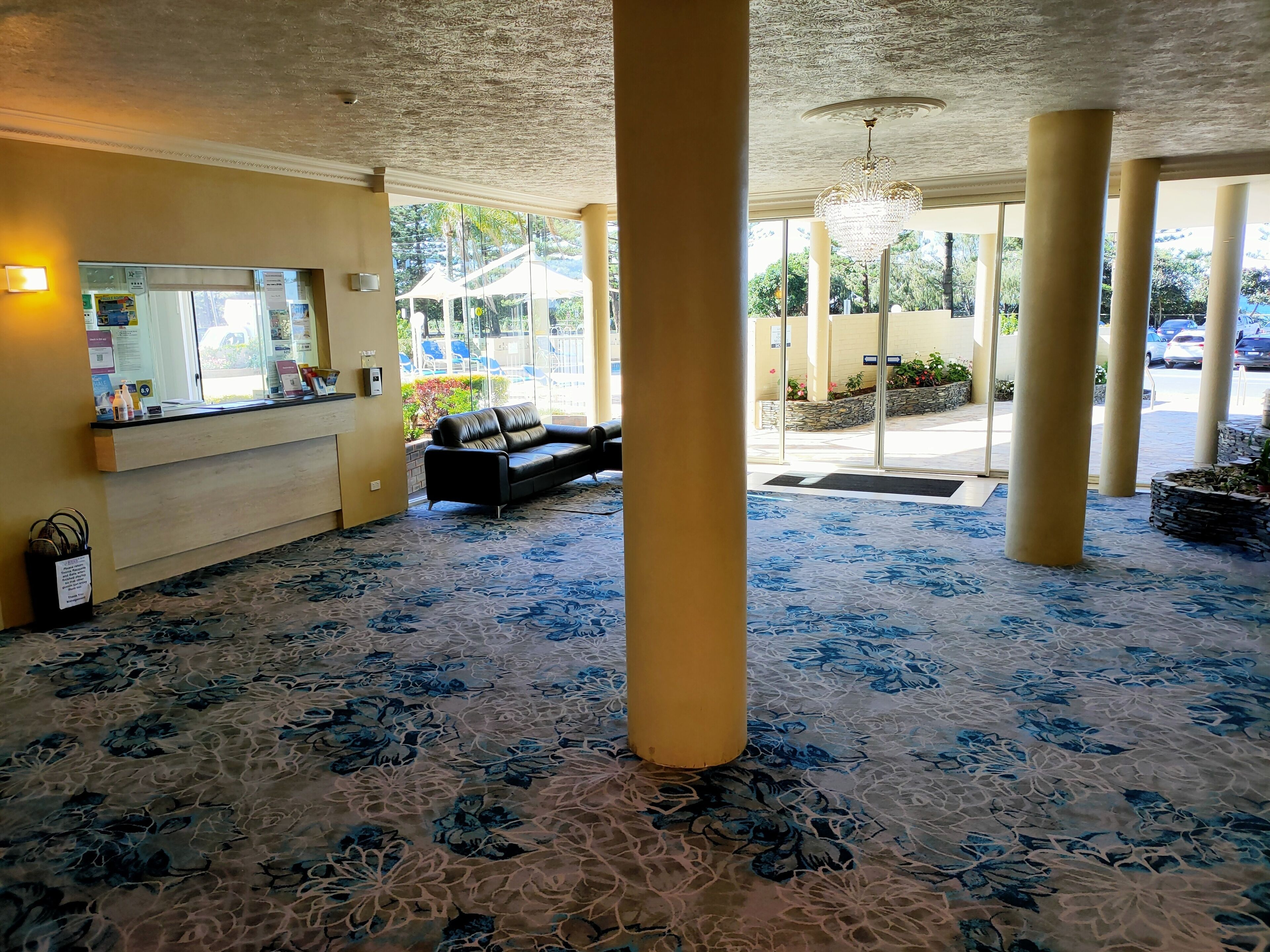 Southern Cross Beachfront Holiday Apartments — image 30