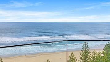 2 Bedroom Standard Apartment with Aircon & Ocean Views | Beach/ocean view