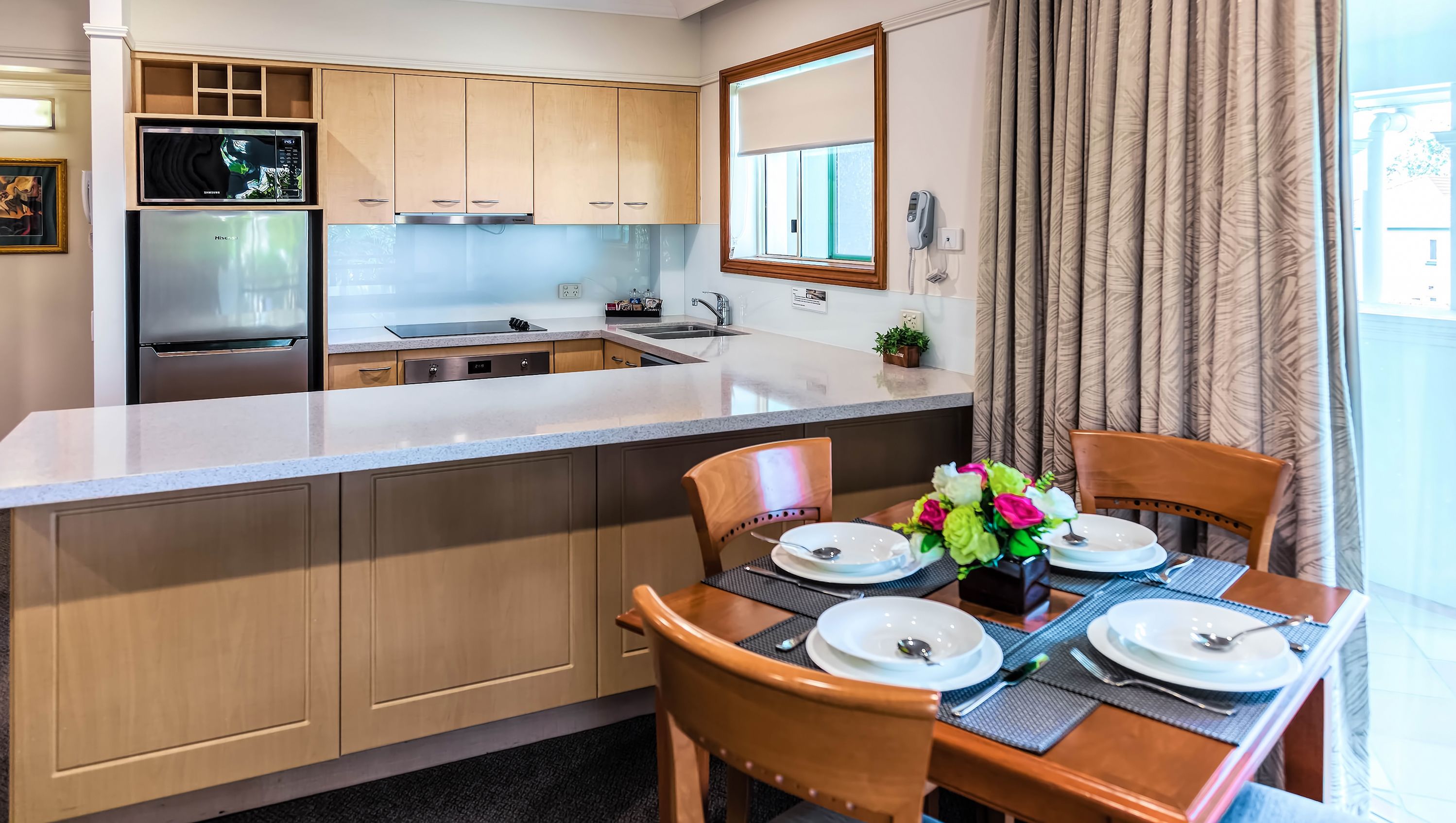 microwave, dishwasher, coffee/tea maker