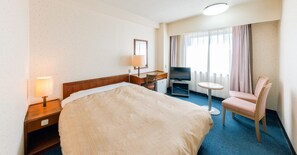 Desk, free WiFi, bed sheets