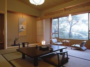 Standard Japanese Room (10 tatami mats)