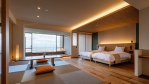 Suite (Japanese Western Style, Outside Bath) | Brankas, Wi-Fi gratis, dan seprai linen