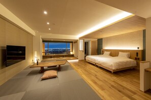 Suite (Japanese Western Style, Outside Bath) | Caja fuerte, wifi gratis, ropa de cama