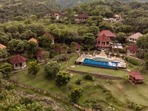 Habitació doble o amb dos llits individuals estàndard, vistes al mar | 1 dormitori, roba de llit d'alta qualitat i minibar 