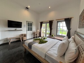 Standard Double or Twin Room, Sea View | 1 bedroom, premium bedding, minibar, in-room safe