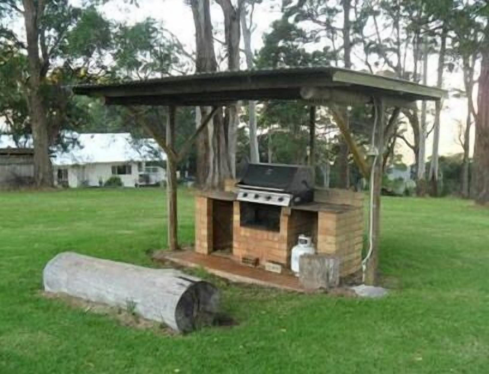 bbq/picnic area