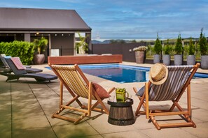 季節性室外游泳池