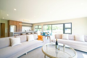 Family Villa | Living area - Parehua Resort (Martinborough)