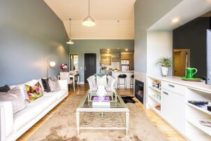 村舍 (Garden) | 起居区