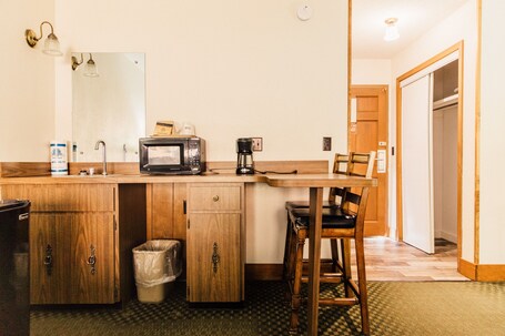 Brookside Lodge - Image 12