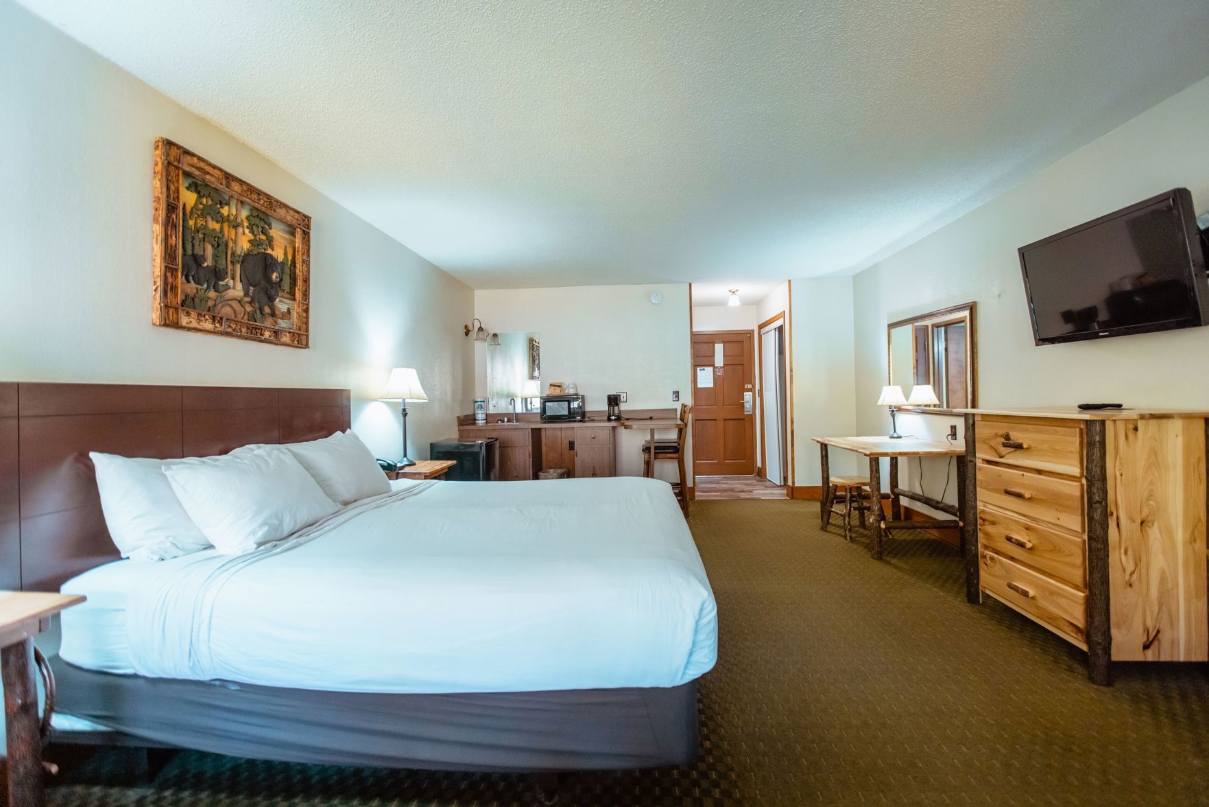 Premium bedding, pillowtop beds, in-room safe, desk