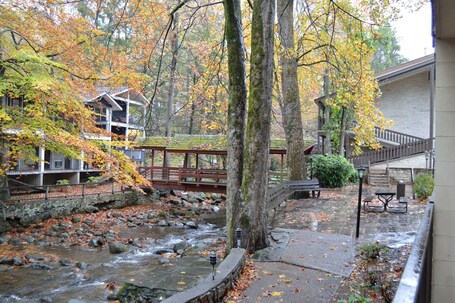 Brookside Lodge - Image 25
