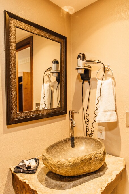 Brookside Lodge - Image 28