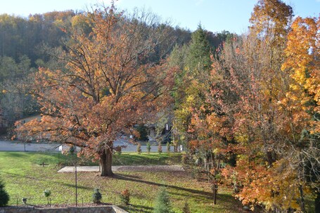 Brookside Lodge - Image 14