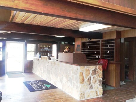 Brookside Lodge - Image 54