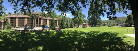 Brookside Lodge - Image 22