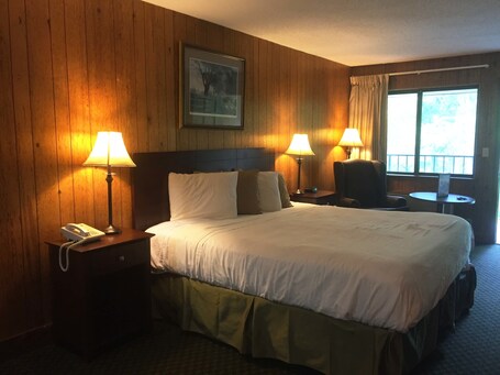 Brookside Lodge - Image 10