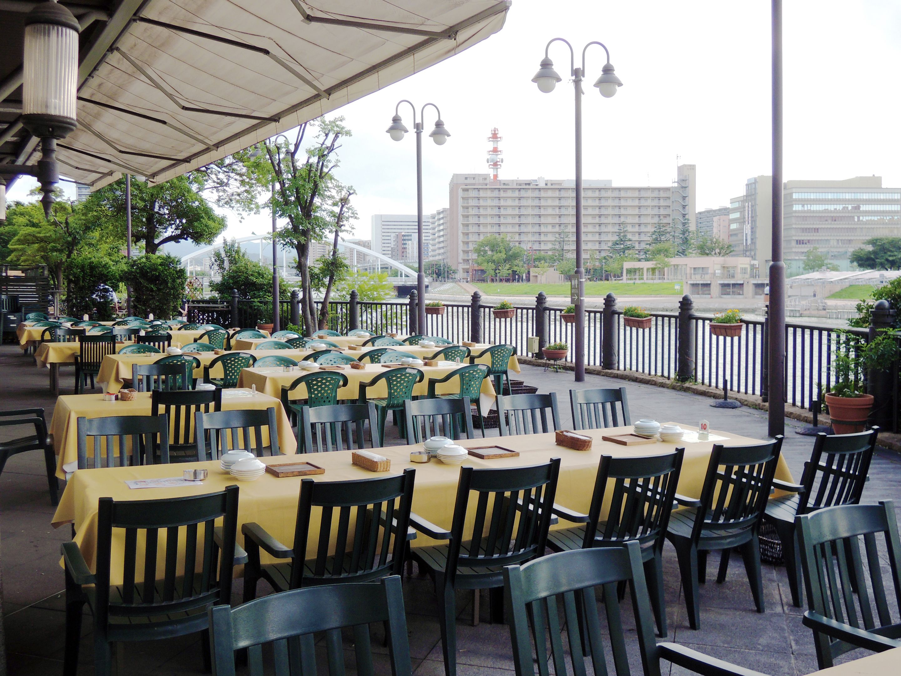 Se sirven desayunos, almuerzos y cenas