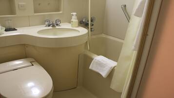 Single Room, Non Smoking | Bathroom | Free toiletries, hair dryer, slippers, electronic bidet