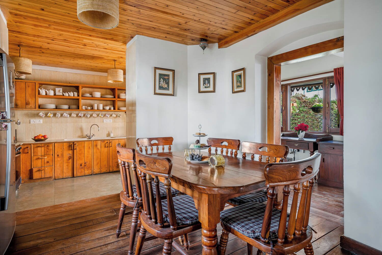 the log cabin | private kitchen | coffee/tea maker, electric kettle, toaster, high chair