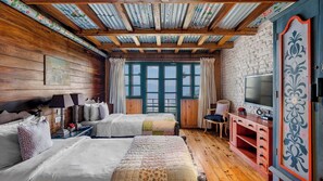 Superior Villa - The Pine Tree Lodge | Premium bedding, down comforters, Select Comfort beds, in-room safe