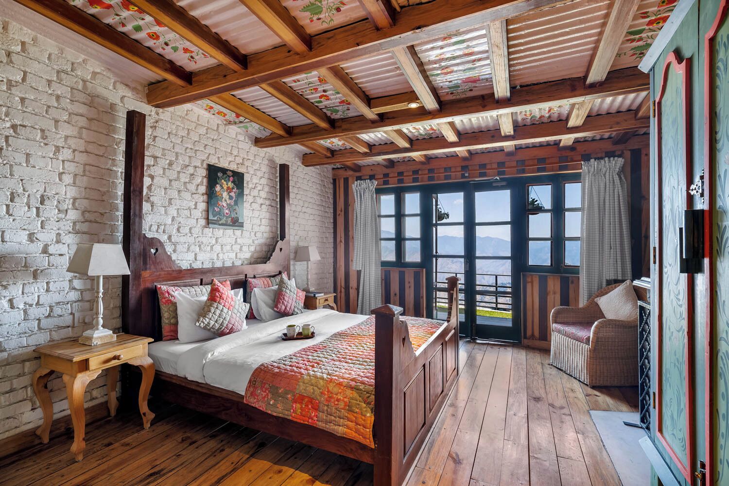 superior villa | premium bedding, down duvets, select comfort beds, in-room safe